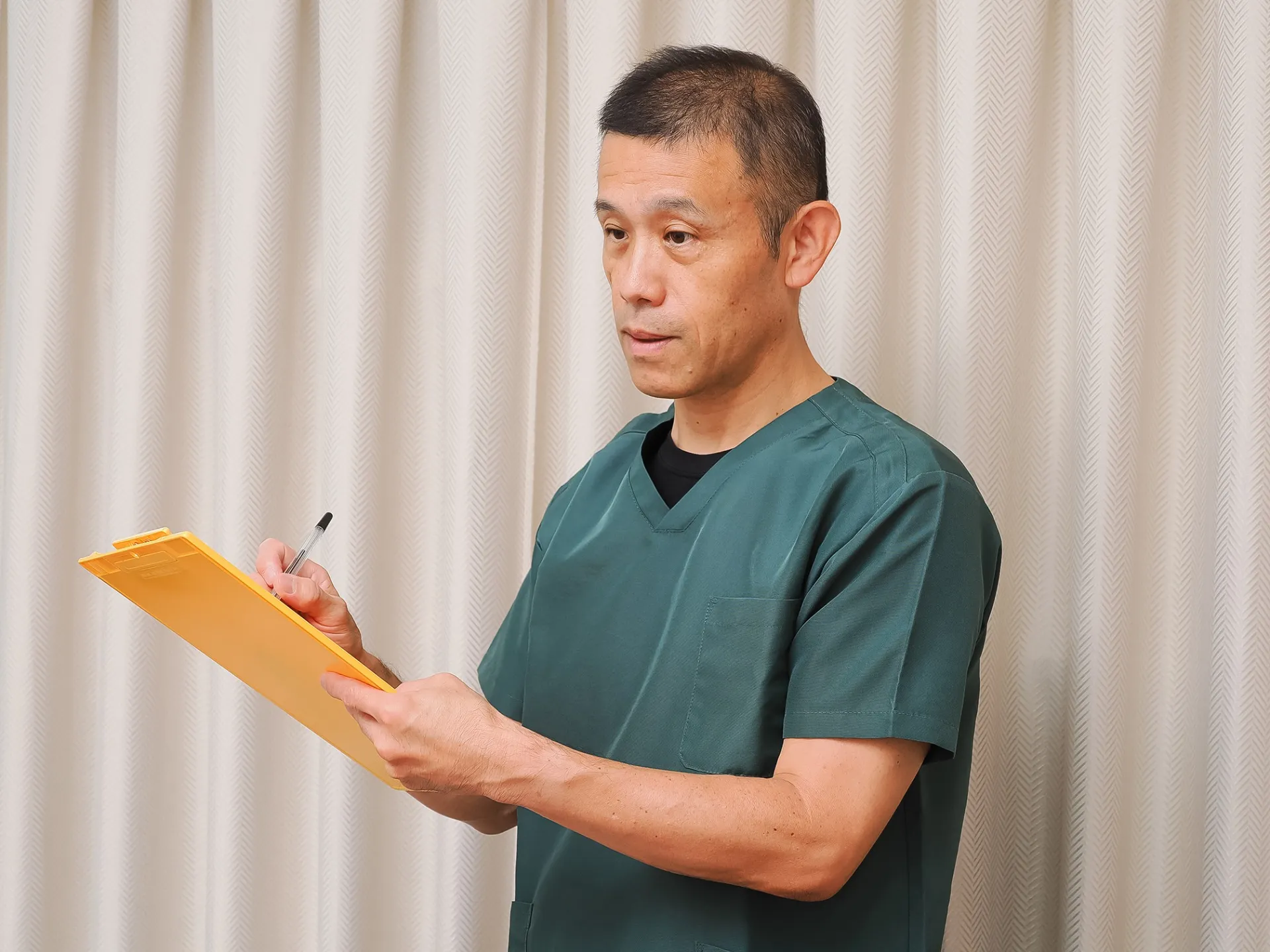 健康保険施術|捻挫・打撲・肉離れなどのケガに